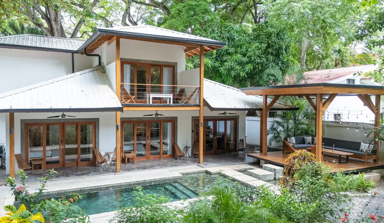 Casa Demo, inside